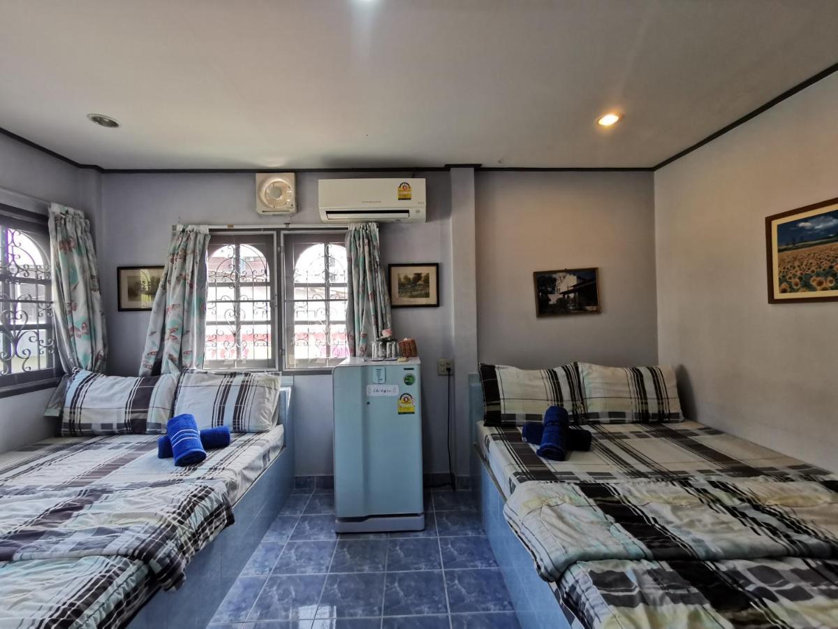 Samiya Guesthouse Bangsaen Екстериор снимка
